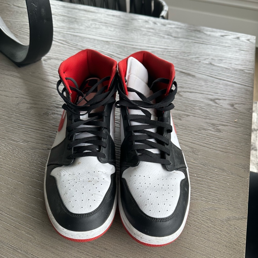 Jordan 1s - Picture 4 of 5